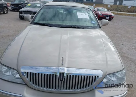 2008 Lincoln Town Car Signature Limited из США, поврежденный, VIN 2LNHM82V28X634207